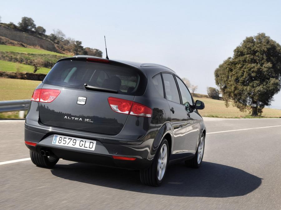  Seat Altea XL 2009 года  (фото 14 из 17)